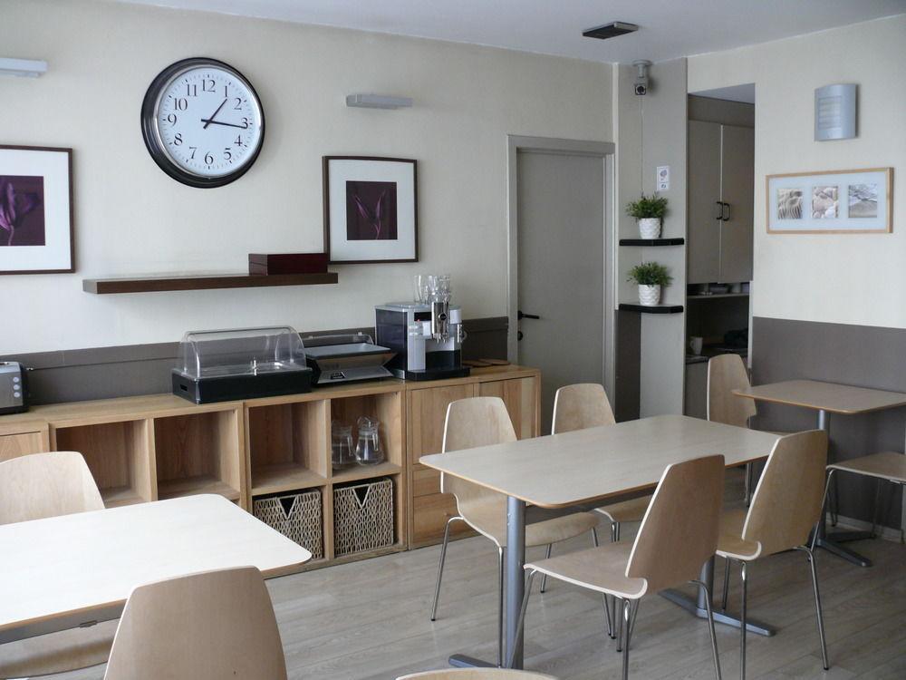 Hotel Lambeau Etterbeek Exteriör bild