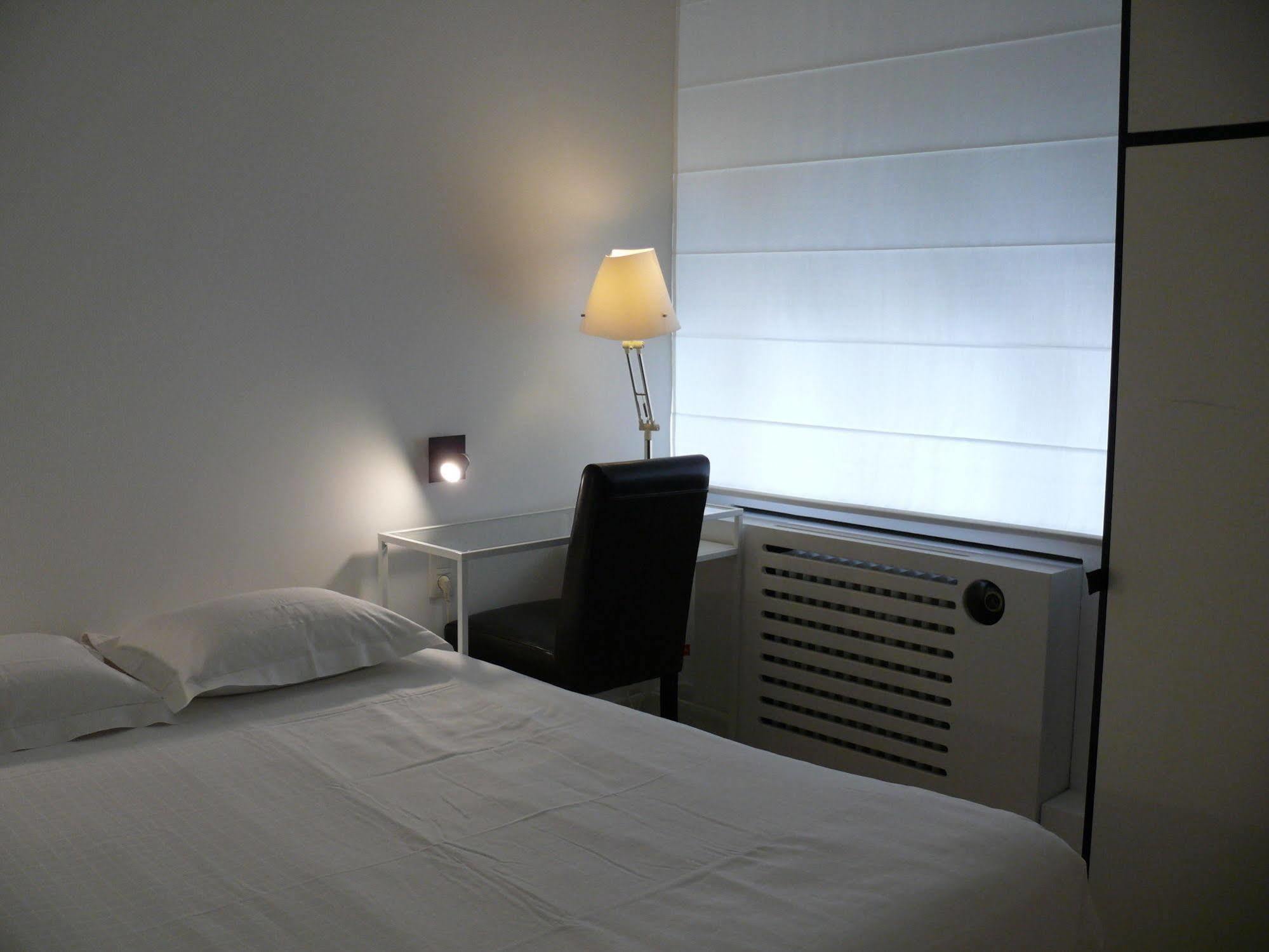 Hotel Lambeau Etterbeek Exteriör bild