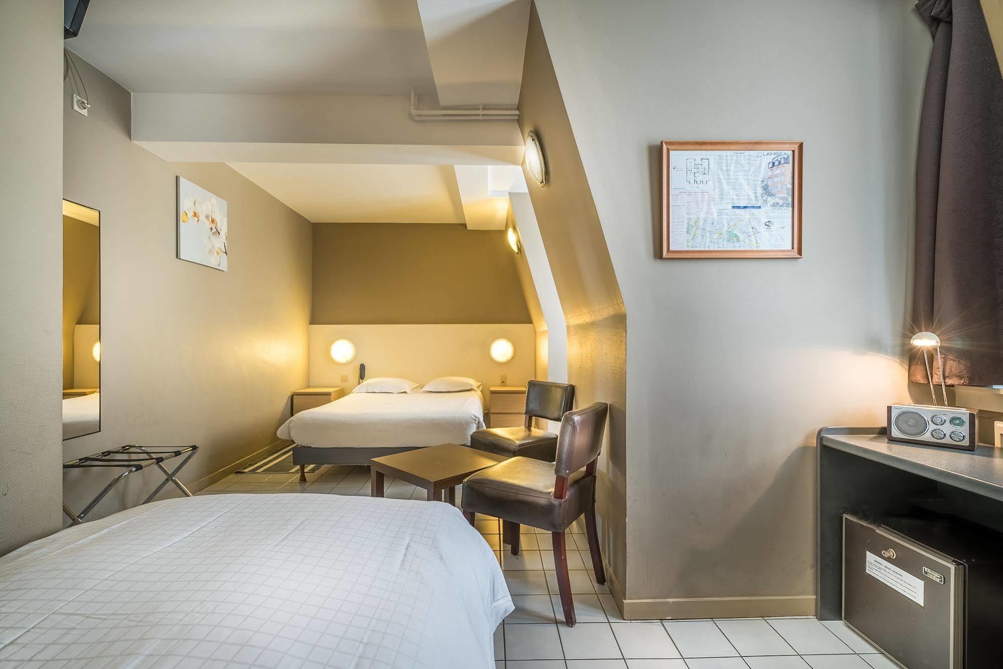 Hotel Lambeau Etterbeek Exteriör bild